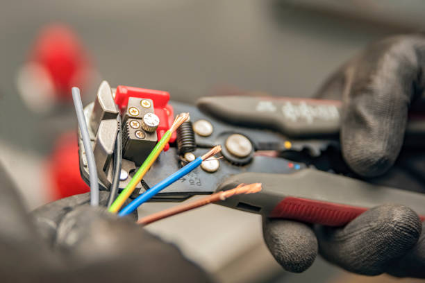 Best Licensed Electrician  in Powder Springs, GA